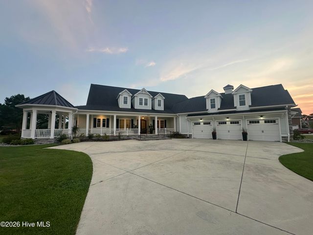9207 Oldfield Road NW, Calabash, NC 28467
