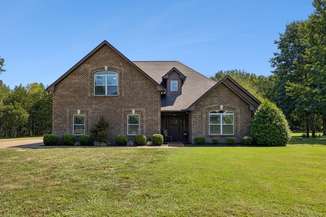 2045 Mann Rd, Lebanon, TN 37087