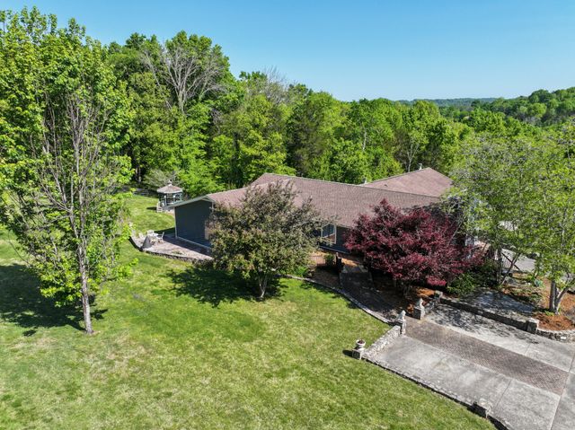 692 Tanglewood Dr, Woodbury, TN 37190
