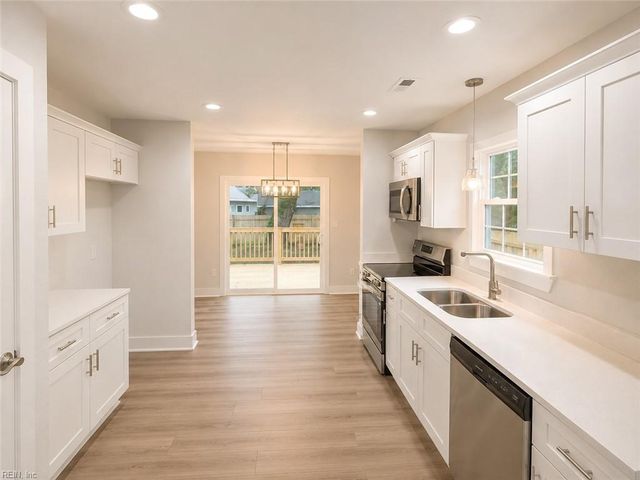 3612 Deep Creek BLVD, Portsmouth, VA 23702