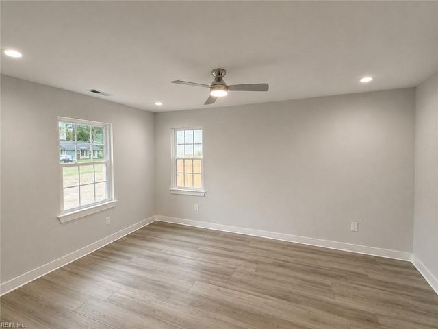 3612 Deep Creek BLVD, Portsmouth, VA 23702
