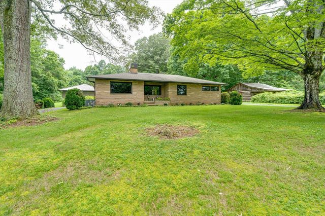 395 Robinson Lane, Decatur, TN 37322