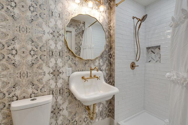 395 Robinson Lane, Decatur, TN 37322