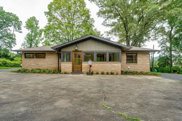 395 Robinson Lane, Decatur, TN 37322