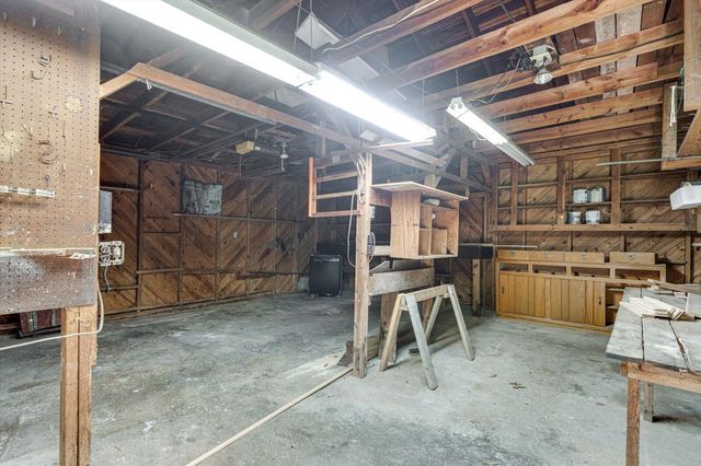 395 Robinson Lane, Decatur, TN 37322