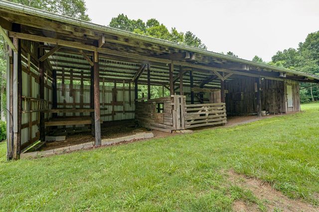 395 Robinson Lane, Decatur, TN 37322