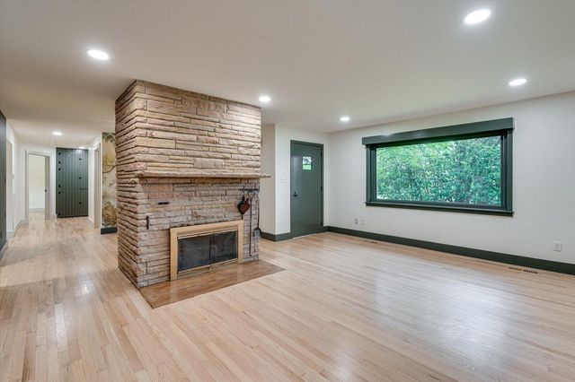 395 Robinson Lane, Decatur, TN 37322