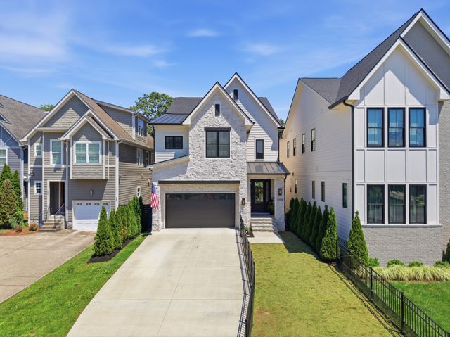 900B Gale Ln, Nashville, TN 37204