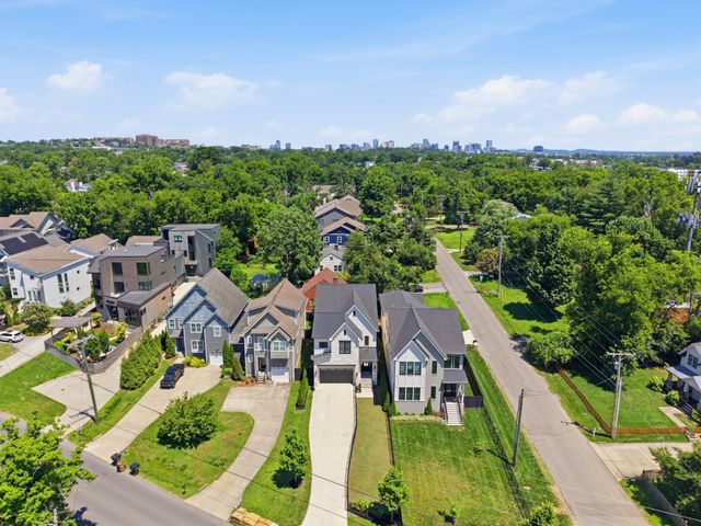 900B Gale Ln, Nashville, TN 37204