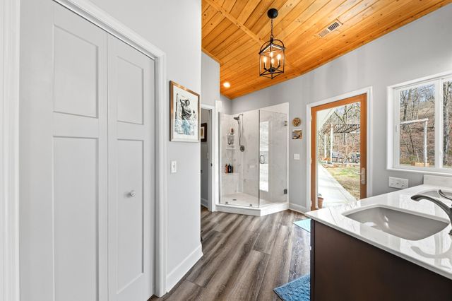 2031 Creecy Hollow Rd, Pulaski, TN 38478