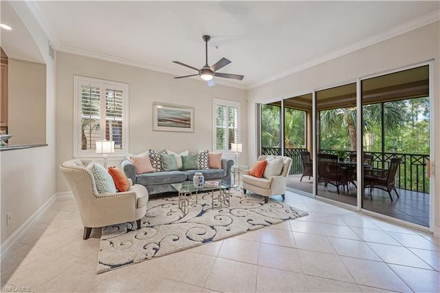 2859 Tiburon BLVD E 102, Naples, FL 34109