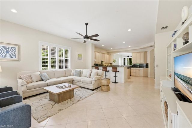 2859 Tiburon BLVD E 102, Naples, FL 34109