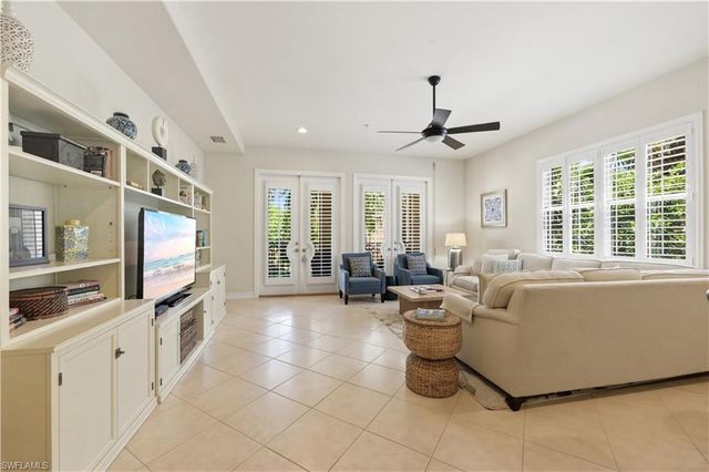 2859 Tiburon BLVD E 102, Naples, FL 34109
