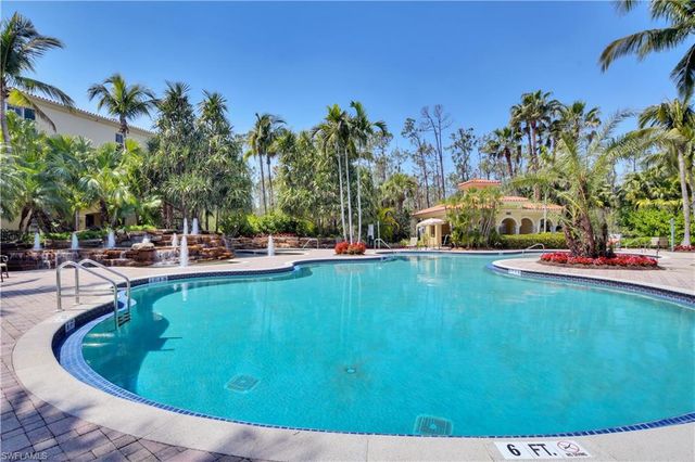 2859 Tiburon BLVD E 102, Naples, FL 34109