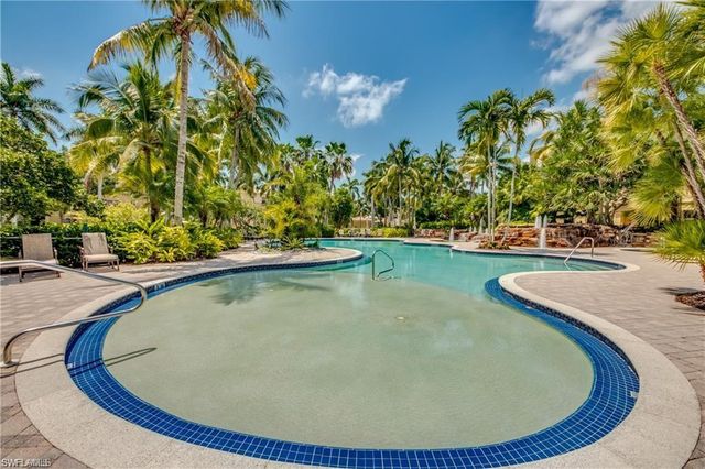 2859 Tiburon BLVD E 102, Naples, FL 34109