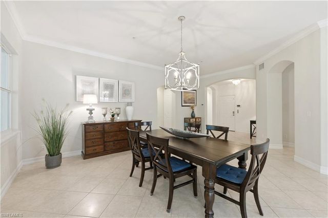 2859 Tiburon BLVD E 102, Naples, FL 34109