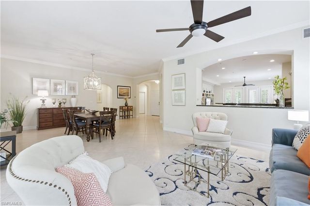 2859 Tiburon BLVD E 102, Naples, FL 34109