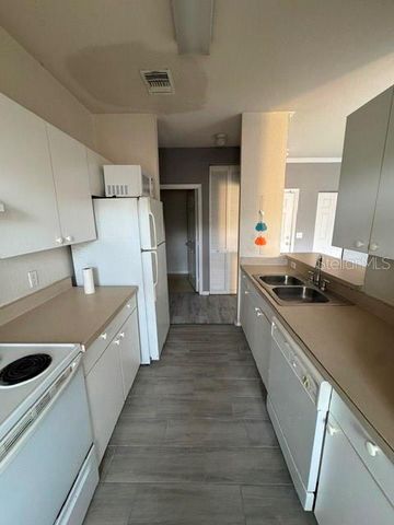 3707 CONROY ROAD 1729, Orlando, FL 32839