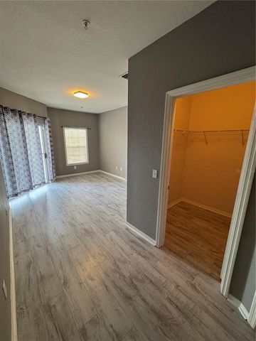 3707 CONROY ROAD 1729, Orlando, FL 32839