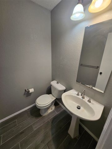 5702 Marietta Drive, Arlington, TX 76017