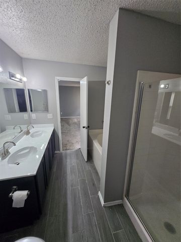 5702 Marietta Drive, Arlington, TX 76017