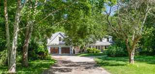 1586 Hyannis Rd, Barnstable, MA 02630