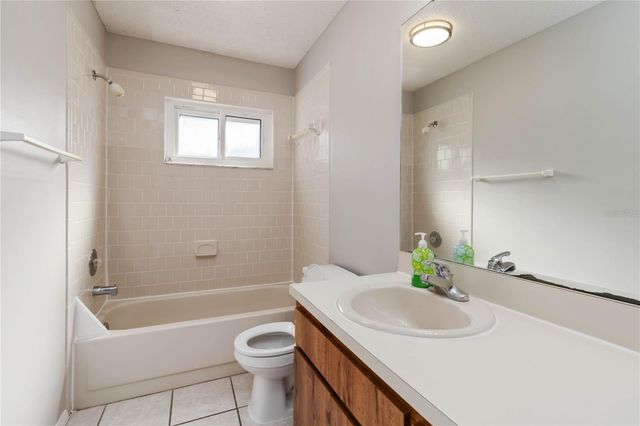 5101 NASHVILLE DRIVE, Tampa, FL 33624