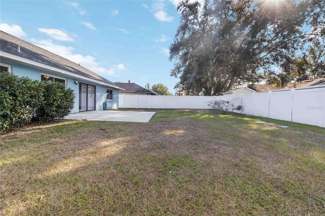 5101 NASHVILLE DRIVE, Tampa, FL 33624