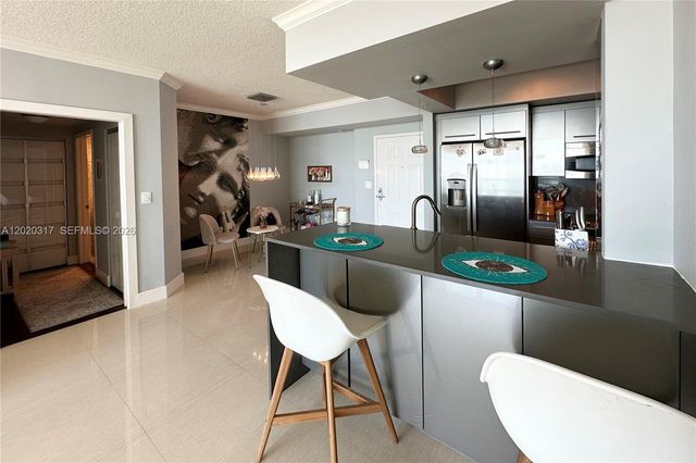 2000 N Bayshore Dr 614, Miami, FL 33137