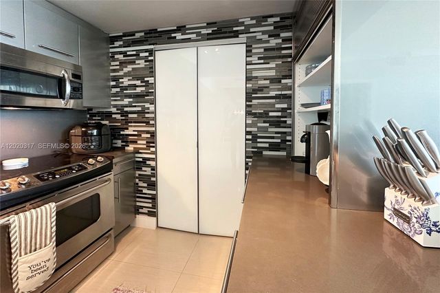 2000 N Bayshore Dr 614, Miami, FL 33137