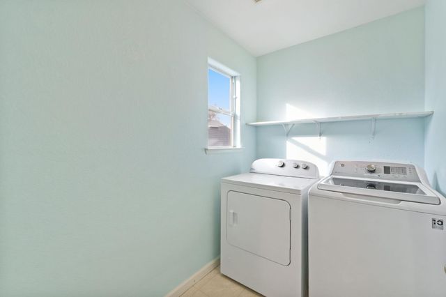 3150 N Madison Way, Hanford, CA 93230