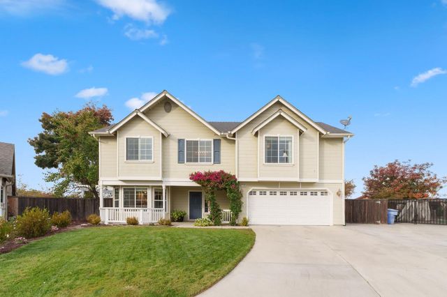 3150 N Madison Way, Hanford, CA 93230