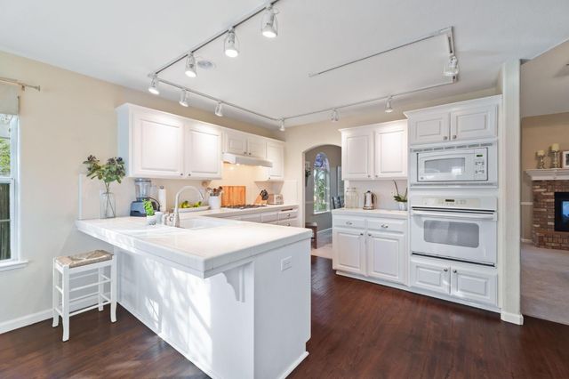 3150 N Madison Way, Hanford, CA 93230