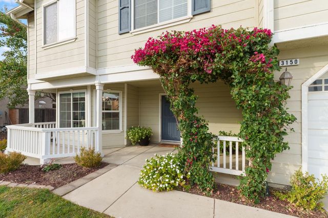 3150 N Madison Way, Hanford, CA 93230