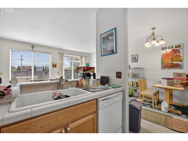 2242 Nw 168TH Pl, Beaverton, OR 97006