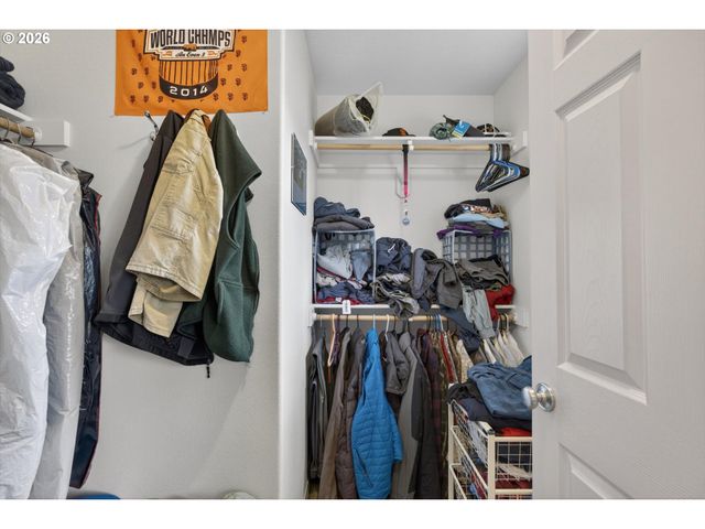 2242 Nw 168TH Pl, Beaverton, OR 97006