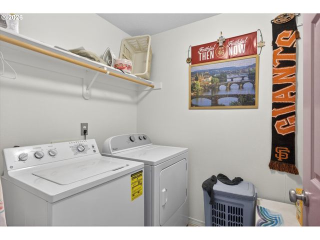 2242 Nw 168TH Pl, Beaverton, OR 97006