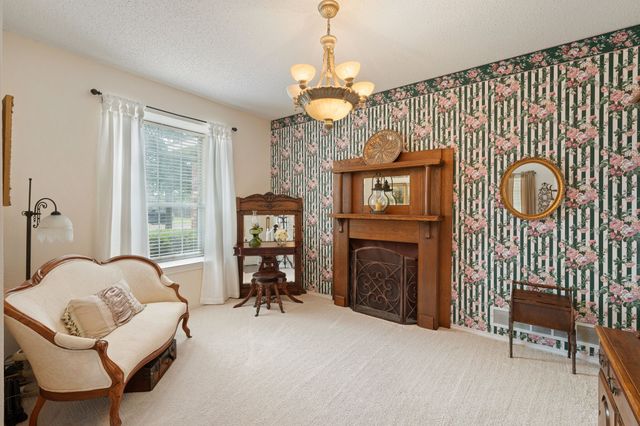 1110 Hampshire Drive, Waxahachie, TX 75165