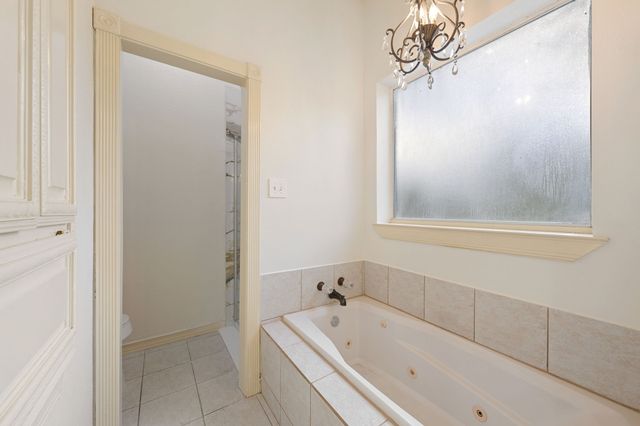 1110 Hampshire Drive, Waxahachie, TX 75165