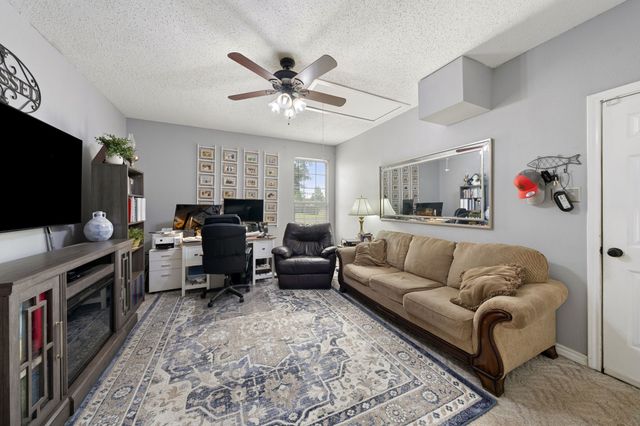 1110 Hampshire Drive, Waxahachie, TX 75165