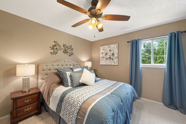 1110 Hampshire Drive, Waxahachie, TX 75165