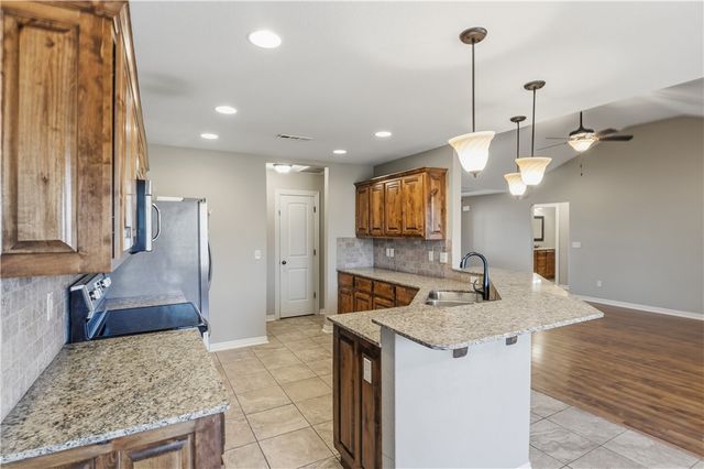 12503 Barranger Drive, Farmington, AR 72730