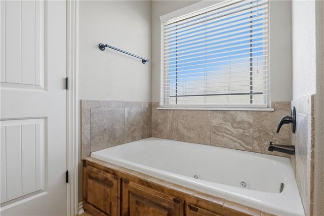 12503 Barranger Drive, Farmington, AR 72730