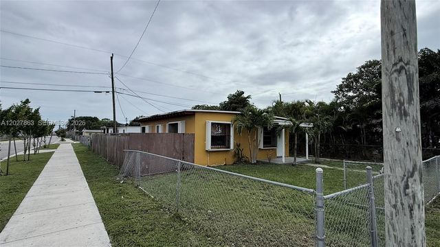 544 NW 10th Street, Florida City, FL 33034