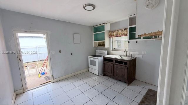 544 NW 10th Street, Florida City, FL 33034
