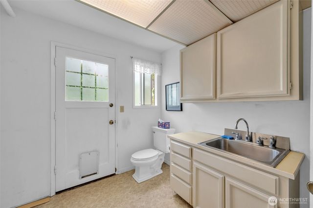 15307 SE 43rd Place, Bellevue, WA 98006