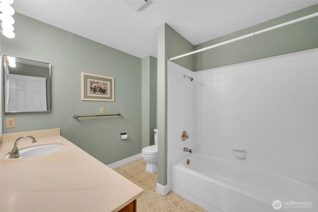15307 SE 43rd Place, Bellevue, WA 98006