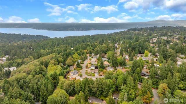 15307 SE 43rd Place, Bellevue, WA 98006