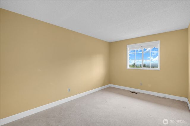 15307 SE 43rd Place, Bellevue, WA 98006