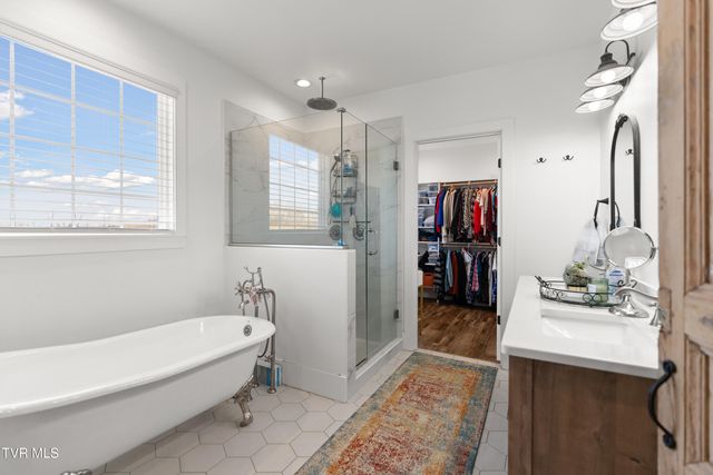 811 Grassy Creek Road, Greeneville, TN 37743